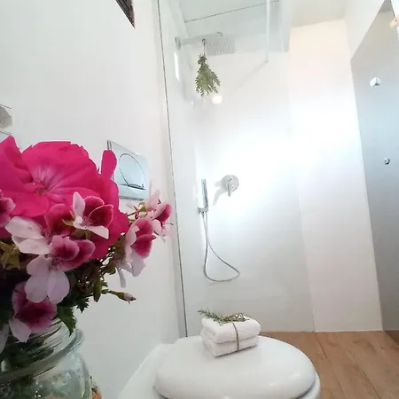 Semesterbostad Deppy Porto Columbu - Perd'E Sali