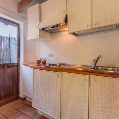 Vakantiehuis Deppy Porto Columbu - Perd'E Sali